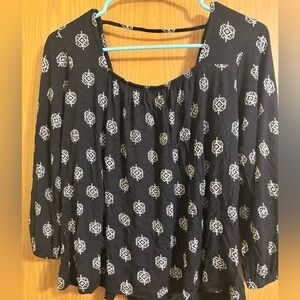 Old Navy Black and White Patterned Blouse